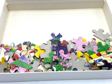 Load image into Gallery viewer, Close-up of the Candy Candy anime artwork on puzzle pieces, showcasing vibrant colors.