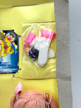 Carica l'immagine nel visualizzatore di Gallery, Close-up of the small Sailor Moon Chibiusa doll featuring colorful hair.