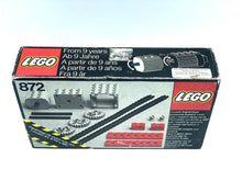 Carica l'immagine nel visualizzatore di Gallery, LEGO 1978 Two Gear Blocks packaging detail showcasing track pieces and accessories in solid color.