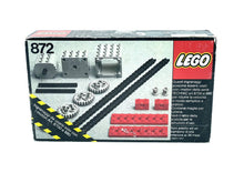 Carica l'immagine nel visualizzatore di Gallery, LEGO 1978 Two Gear Blocks packaging view showing track pieces and accessories in red, black, and white.