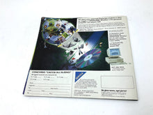 Carica l'immagine nel visualizzatore di Gallery, Packaging of a toy spaceship with colorful design and instruction details in white, blue, and green.