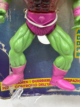 Carica l'immagine nel visualizzatore di Gallery, Close-up of the green action figure legs featuring muscular design and pink boots.