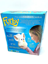 Carica l'immagine nel visualizzatore di Gallery, Hasbro Furby packaging detail featuring child interaction and product information.
