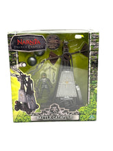 Load image into Gallery viewer, 2007 Narnia Prince Caspian Battle Catapult Trebuchet with Telmarine Soldier – New in Box