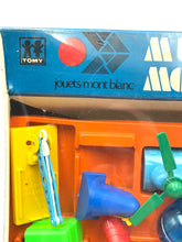 Carica l'immagine nel visualizzatore di Gallery, Tomy Jouets Mont Blanc Multi mobile vintage anni '70 1 set nuovo, vecchio stock