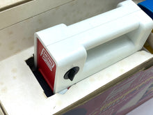 Load image into Gallery viewer, Proiettore Anni 70 Projector P25 MUPI Disney Paperone Rockerduck Box new old stock