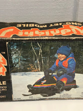 Carica l'immagine nel visualizzatore di Gallery, Coleco 1983 SNOW SKI-DOO Sno-jet mobile Sled Midnight Rider