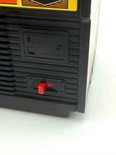 Carica l'immagine nel visualizzatore di Gallery, Tomy Arcade Racing / Daring Driver – Gioco da tavolo elettronico vintage anni '80
