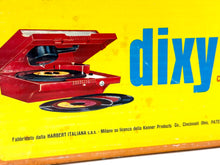 Carica l'immagine nel visualizzatore di Gallery, Giradischi Kenner Close 'N Play Dixy – Giradischi vintage NOS degli anni '60