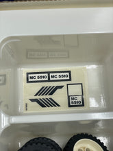 Load image into Gallery viewer, 1986 LEGO Model Team 5510 4 x 4 Off Road Jeep Complete