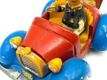 Load image into Gallery viewer, Politoys M554 Walt Disney Donald Duck Car – Vintage Model