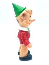 Carica l'immagine nel visualizzatore di Gallery, 60' Raro giocattolo in gomma Ledraplastic Pinocchio 24 cm nuovo vecchio stock