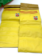 Load image into Gallery viewer, 1972 Mattel Big Jim Camping Tent – Vintage Playset with Accessories