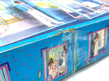Carica l'immagine nel visualizzatore di Gallery, La famiglia del cuore, casa di famiglia amorevole – Barbie NOS 1986 Mattel