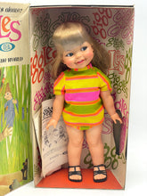 Carica l'immagine nel visualizzatore di Gallery, Bambola Ideal Toy Giggles del 1967 nuova, vecchia scorta