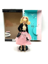 Carica l'immagine nel visualizzatore di Gallery, Barbie Nifty anni '50 – Le grandi mode del XX secolo, bambola da collezione (2000)