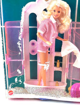Carica l'immagine nel visualizzatore di Gallery, Anni 90 Mattel Barbie Sprayin Fun Shower Doccia Millespruzzi nuovo vecchio stock