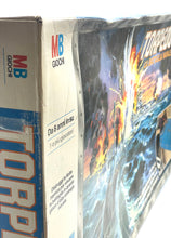 Load image into Gallery viewer, 1986 MB board game Torpedo Run battaglia navale sottomarina new old stock