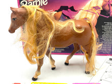 Carica l'immagine nel visualizzatore di Gallery, 1994 Mattel Barbie Sprint cavallo da gioco