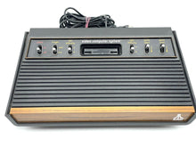 Carica l'immagine nel visualizzatore di Gallery, atari-vcs-2600-woody-console-back