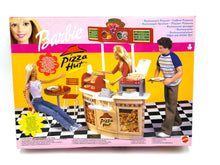 Carica l'immagine nel visualizzatore di Gallery, Front view of Barbie Pizza Hut Restaurant Playset Mattel 2001 box