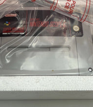 Load image into Gallery viewer, Vintage Snes Super James Pond (used) + Nintendo Scope New old stock