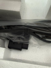 Load image into Gallery viewer, Vintage Snes Super James Pond (used) + Nintendo Scope New old stock