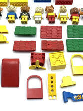 Carica l'immagine nel visualizzatore di Gallery, 70'S Lego Fabuland Grande lotto di pezzi