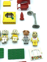 Carica l'immagine nel visualizzatore di Gallery, 70'S Lego Fabuland Grande lotto di pezzi