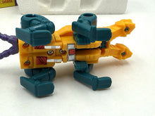 Carica l'immagine nel visualizzatore di Gallery, Transformers G1 Sinnertwin Bifronbot Terrorcon – GIG Complete Set
