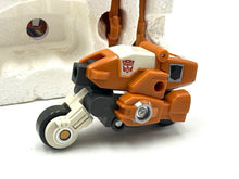 Carica l'immagine nel visualizzatore di Gallery, Transformers G1 Radarbot Techbot C-90 – Takara Hasbro GIG Italian Box
