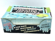 Load image into Gallery viewer, Packaging detail of a lottery ticket box for SKIFILTOR SKIFOVERMI 2 with game instructions.
