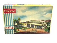 Load image into Gallery viewer, Edilmec model kit box packaging view with illustrated cover and striped sides.
