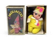 Load image into Gallery viewer, VINTAGE Pagliaccio Mini Clown Bootleg PACIOCCHINI FIAMMIFERINO packaging view with colorful clown costume.
