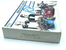 Load image into Gallery viewer, R.P. Il gioco delle relazioni pubbliche MERCATALI &amp; ASSOCIATI vintage side view showing game title and graphics.
