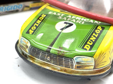 Carica l'immagine nel visualizzatore di Gallery, Juguetes Roman Coche Electrico Citroen Africa front view showing number 7 and racing decals.
