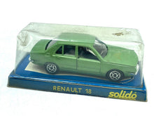 Load image into Gallery viewer, Vintage Solido Renault 18 front view in original packaging
