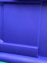 Carica l'immagine nel visualizzatore di Gallery, Detail shot of a purple container with a smooth surface.
