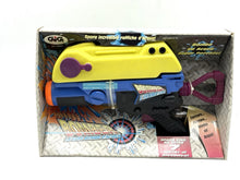 Load image into Gallery viewer, 1995 vintage hydro shooter mini water gun front view in original packaging

