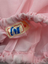 Carica l'immagine nel visualizzatore di Gallery, Label inside the pink pouch showing white and red text.
