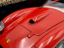 Load image into Gallery viewer, Detail view of BBurago Ferrari 250 Testarossa Spider 1957 model hood design
