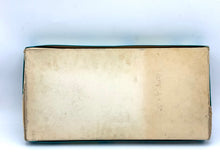 Carica l'immagine nel visualizzatore di Gallery, Scommettiamo Mike Bongiorno back view of the board game box
