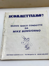 Carica l'immagine nel visualizzatore di Gallery, Close-up detail of the instruction manual for Scommettiamo
