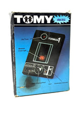 Carica l'immagine nel visualizzatore di Gallery, Front view of the Tomy game packaging for Digital Derby.
