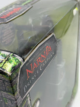 Carica l'immagine nel visualizzatore di Gallery, 2007 narnia prince caspian packaging corner detail showing brand logo and text label
