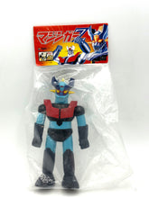 Carica l'immagine nel visualizzatore di Gallery, Front view of the Mazinger Z 40th Anniversary blue version figure sealed in bag
