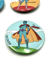 Load image into Gallery viewer, Goldrake Grendizer pin set – close-up of Venusia badge
