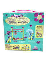 Carica l'immagine nel visualizzatore di Gallery, My Little Pony Ponyville Rain Or Shine playset packaging displaying play scenes and colorful graphics.
