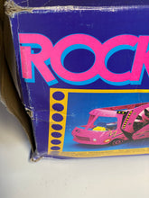 Charger l&#39;image dans la galerie, 1986 Barbie Hot Rockin’ Van Rock Mobile Rockstar Motorhome
