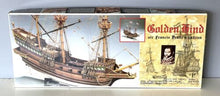 Load image into Gallery viewer, Vintage Mamoli Kit Modellismo Navi Golden Hind packaging view with detailed ship design.
